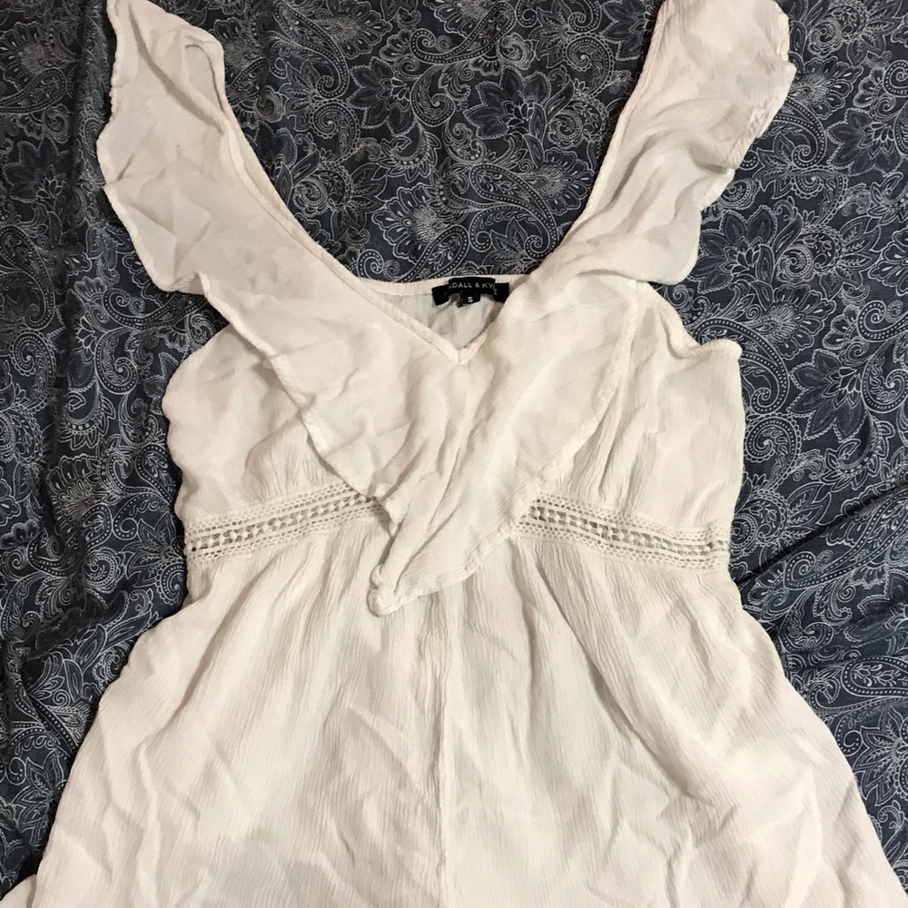 Kendall and Kylie romper, white, size small